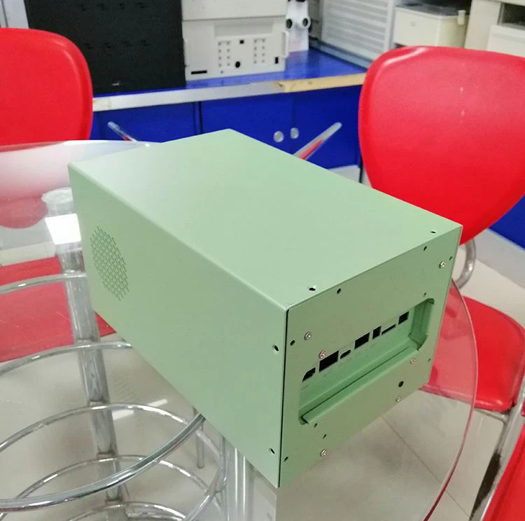 green-metal-case-2 green-metal-case-2